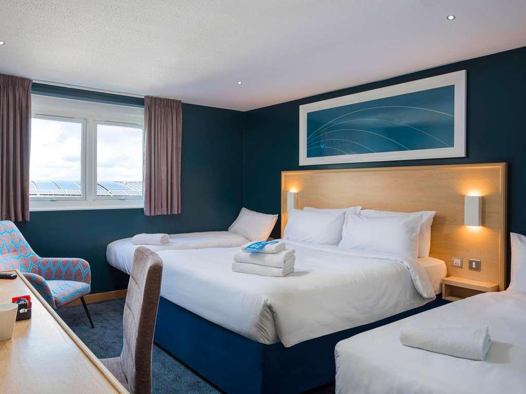 Travelodge Reading Whitley Номер фото